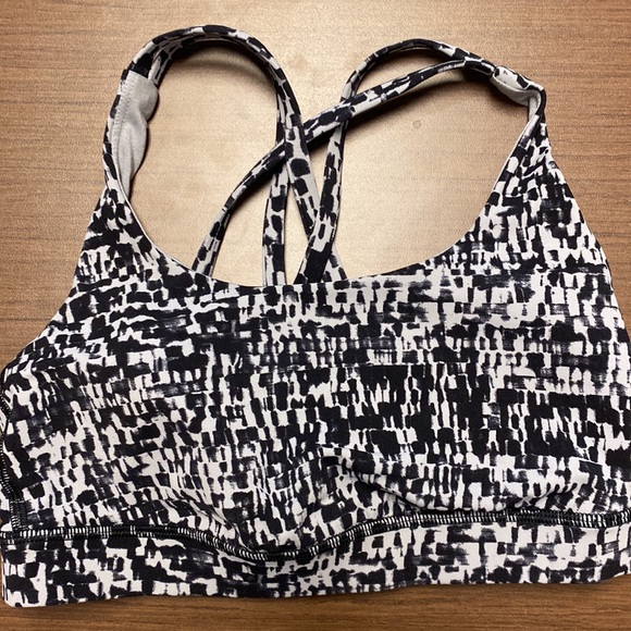 Lululemon energy bra - Picture 3 of 3